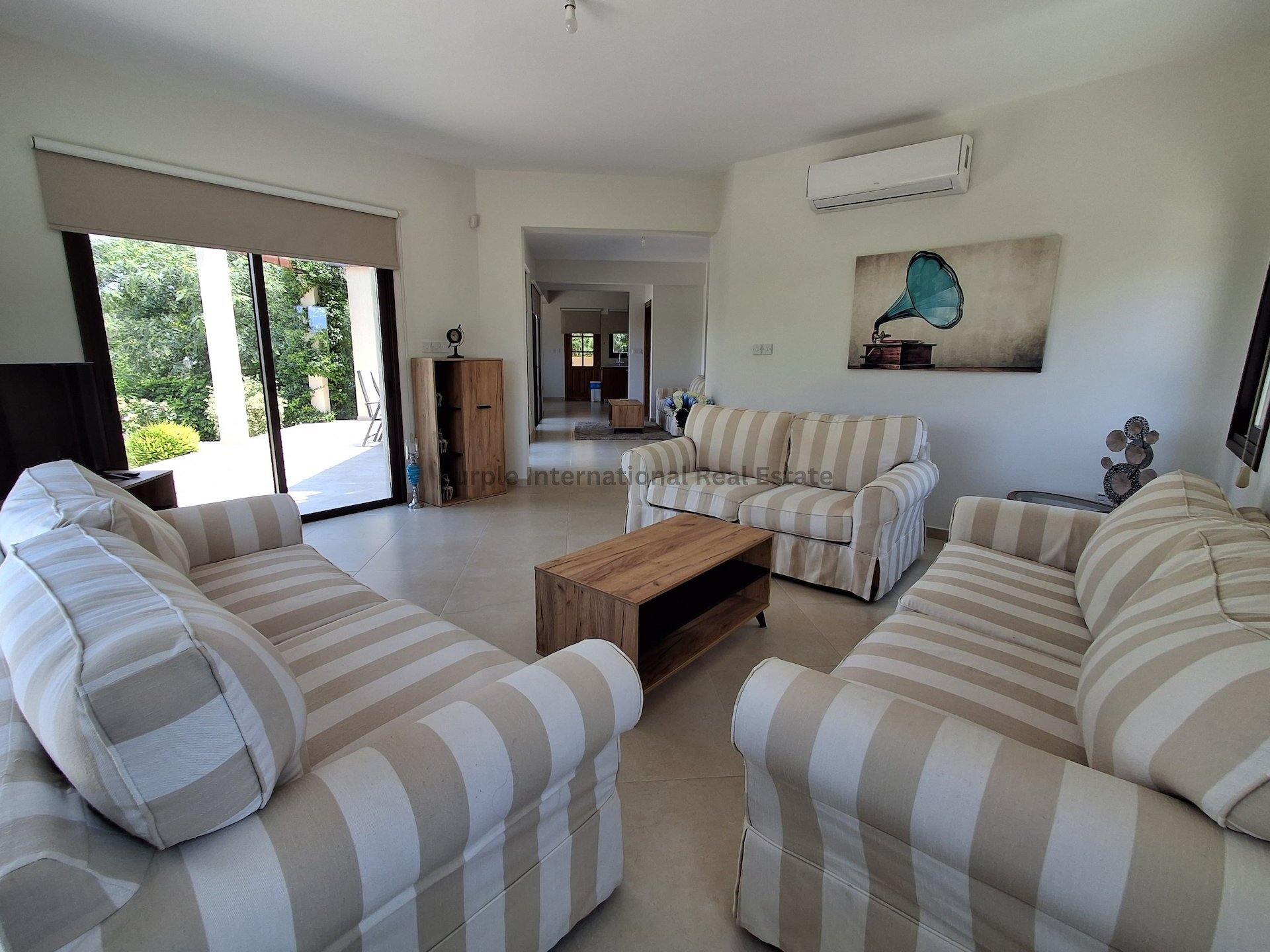 3 dormitorios Villa en Paphos, Chipre No. 57259