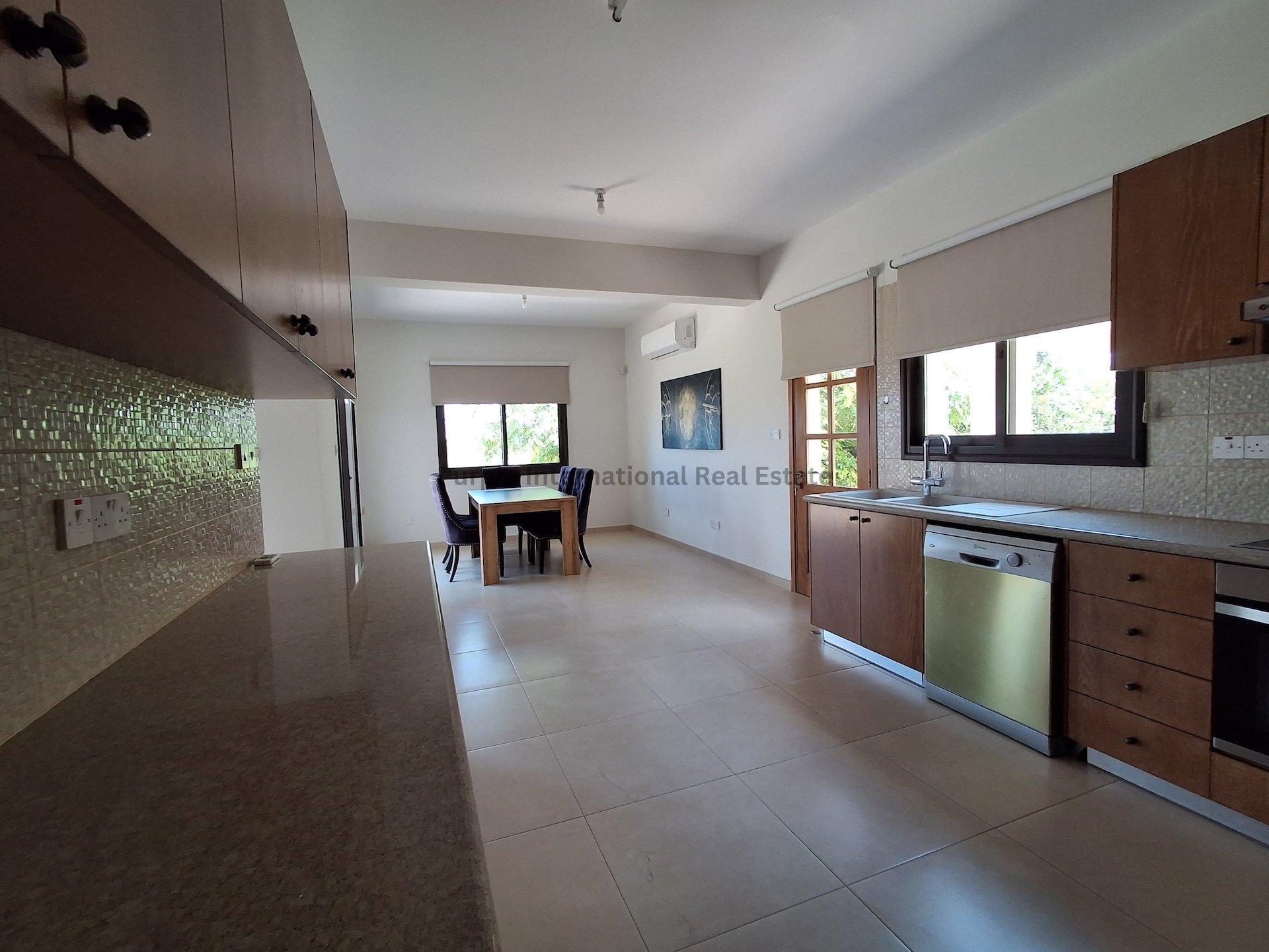3 dormitorios Villa en Paphos, Chipre No. 57259