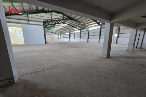 2300m2 Warehouse in Larnaka,  No. 51936 2