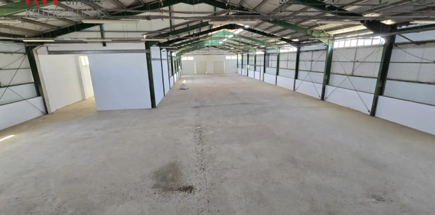 2300m2 Warehouse in Larnaka,  No. 51936