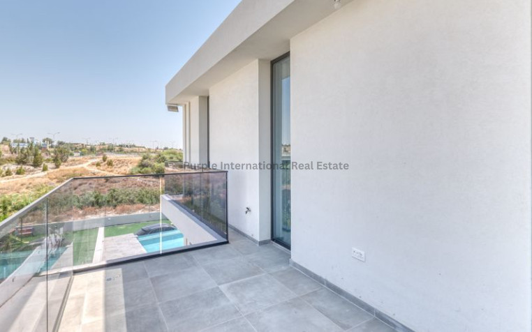 6 dormitorios Villa en Aradippou, Larnaka, Chipre No. 51940
