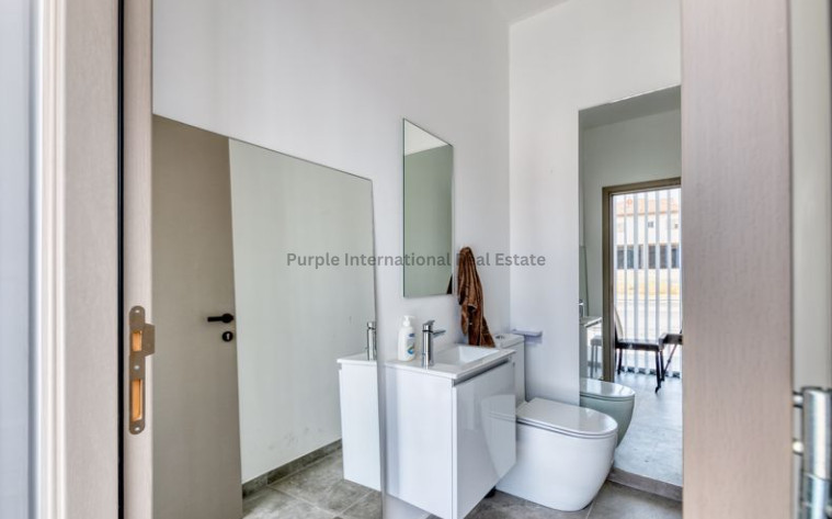 6 dormitorios Villa en Aradippou, Larnaka, Chipre No. 51940