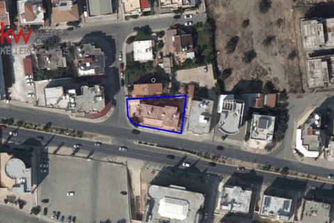 634m2 Land in Strovolos, Nicosia,  No. 39708