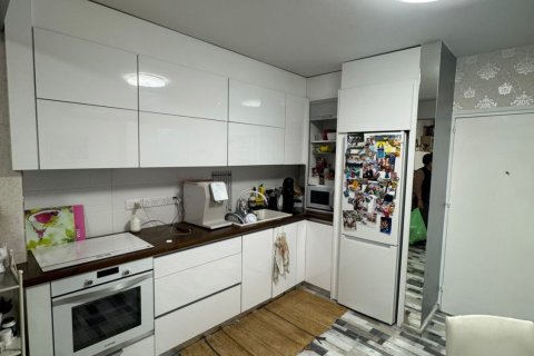 3 bedrooms Apartment in Livadia, Nicosia,  No. 39711 4