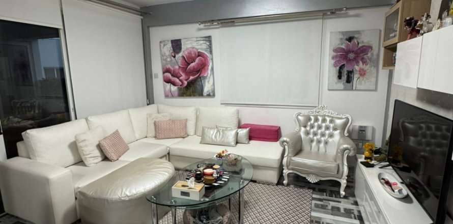 3 bedrooms Apartment in Livadia, Nicosia,  No. 39711