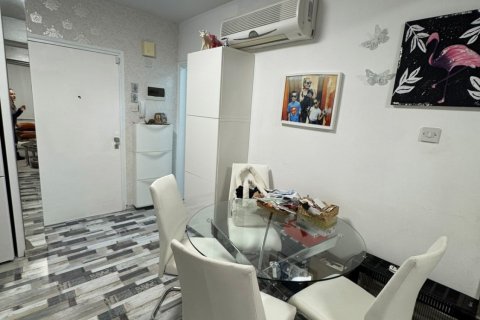 3 bedrooms Apartment in Livadia, Nicosia,  No. 39711 6