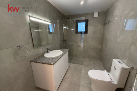 4 bedrooms Apartment in Strovolos, Nicosia,  No. 39712 10