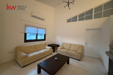 4 bedrooms Apartment in Strovolos, Nicosia,  No. 39712 5
