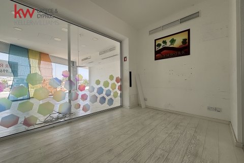 185m2 Office in Strovolos, Nicosia, No. 39709 7