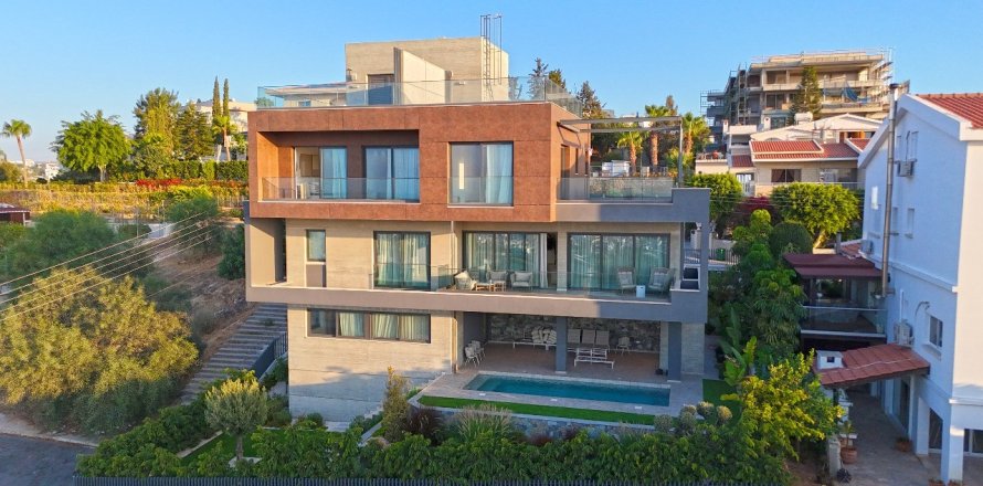 4 chambres Villa à Limassol,  No. 47779