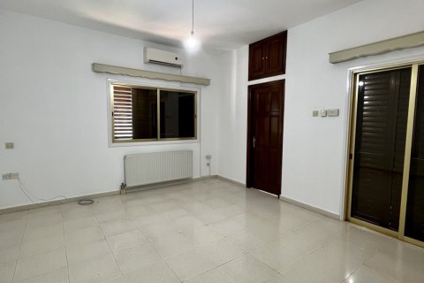 3 bedrooms Townhouse in Larnaca, Larnaka,  No. 56356 12