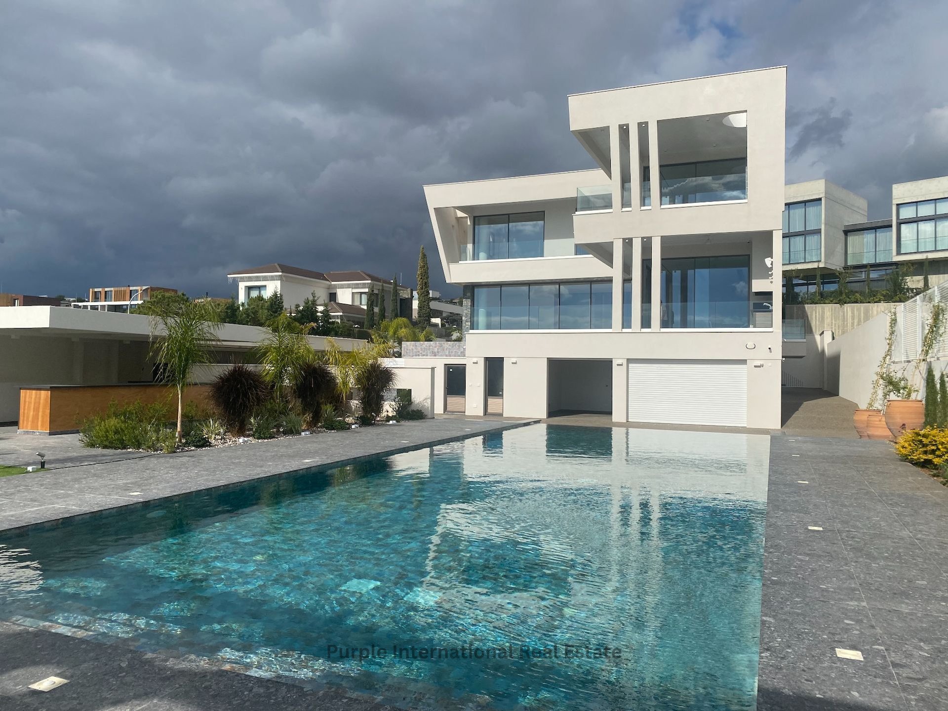 6 bedrooms Villa in Germasogeia, Limassol, Cyprus No. 35963