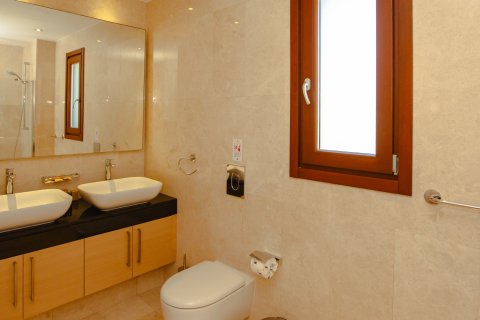 3 bedrooms Villa in Aphrodite Hills, Kouklia, Paphos, Cyprus No. 28804