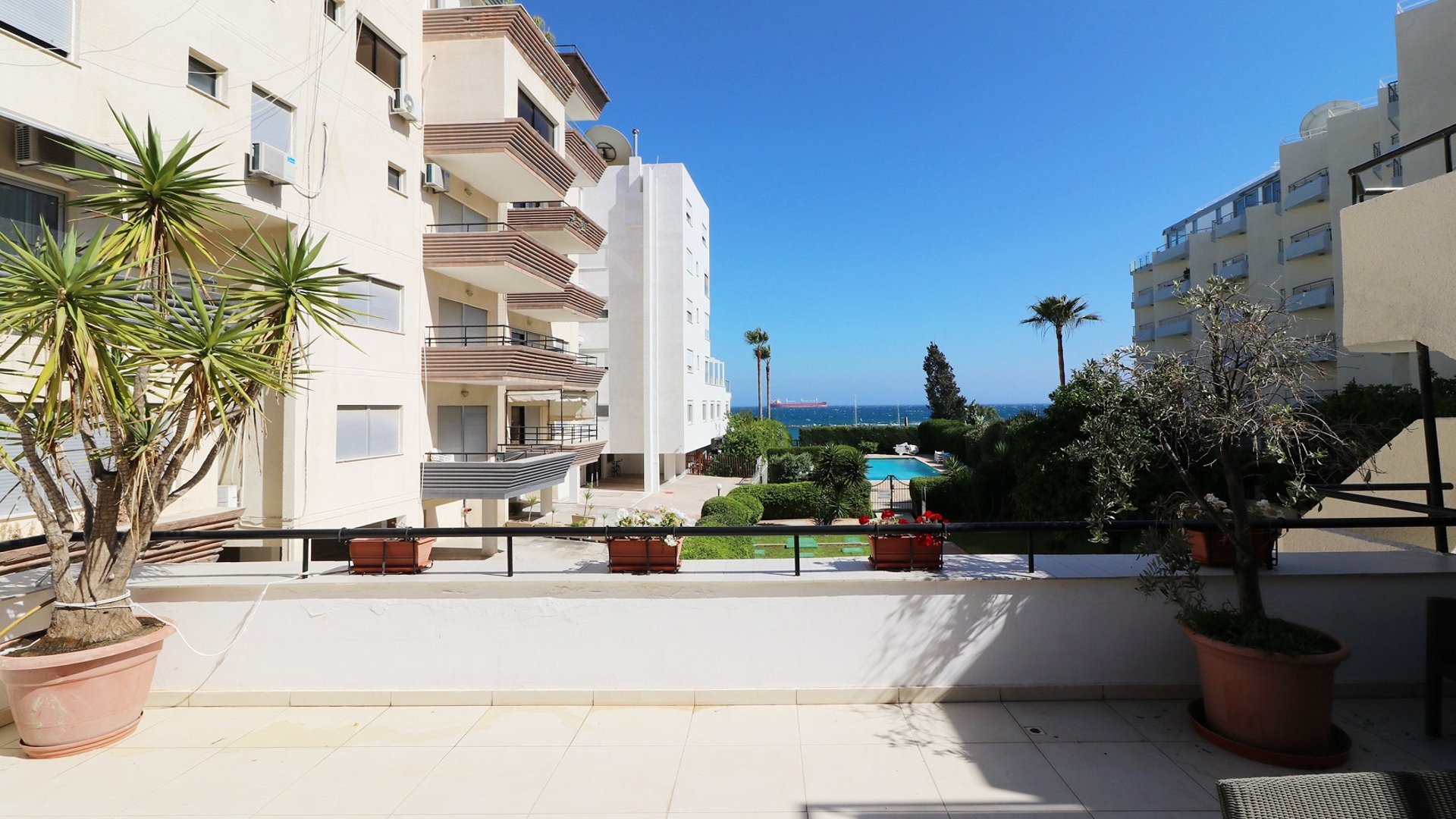 3 bedrooms Apartment in Potamos tis Germasogeias, Germasogeia, Limassol, Cyprus No. 26212