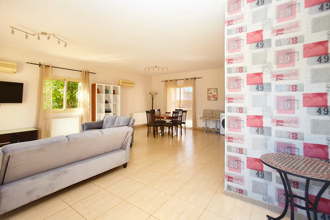 3 bedrooms Villa in Limassol, Cyprus No. 4935