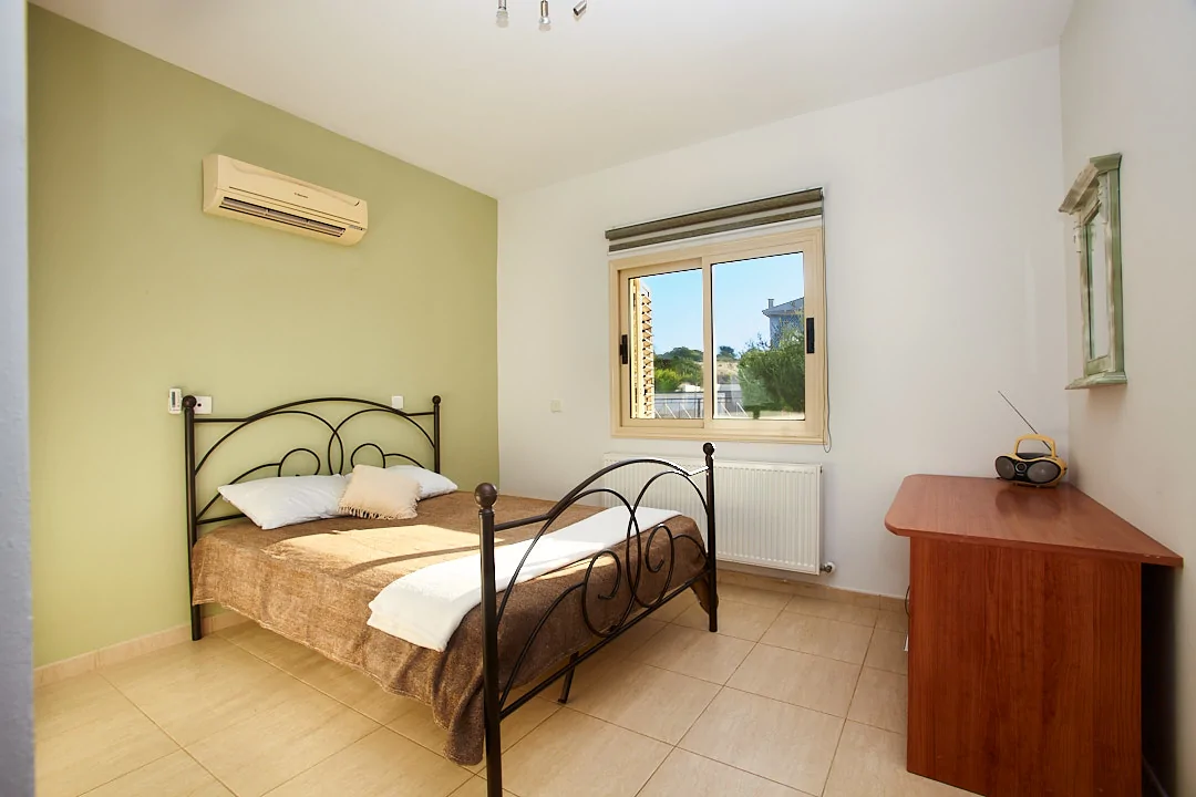 3 bedrooms Villa in Limassol, Cyprus No. 4935