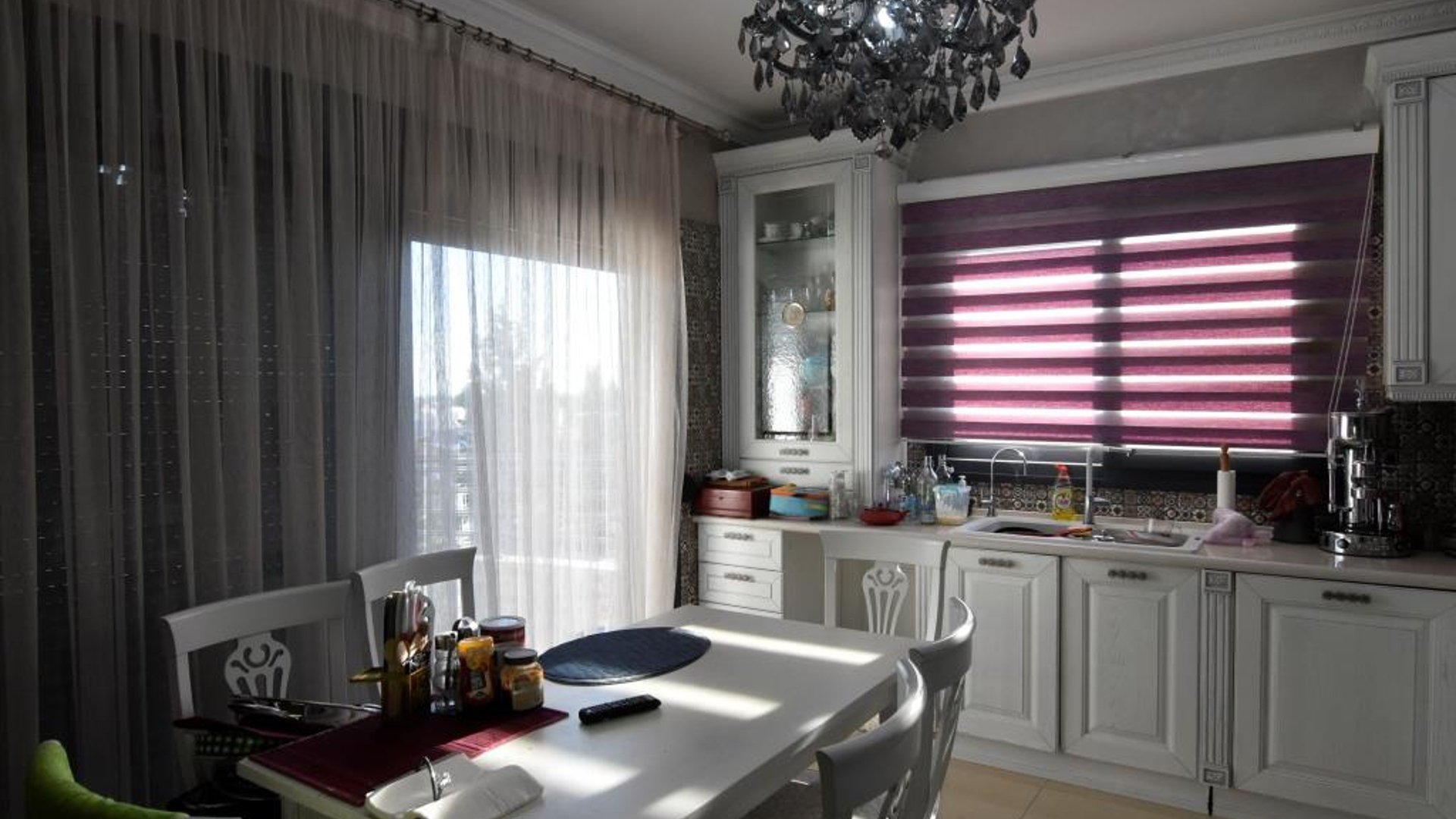 3 bedrooms Apartment in Limassol, Cyprus No. 28240