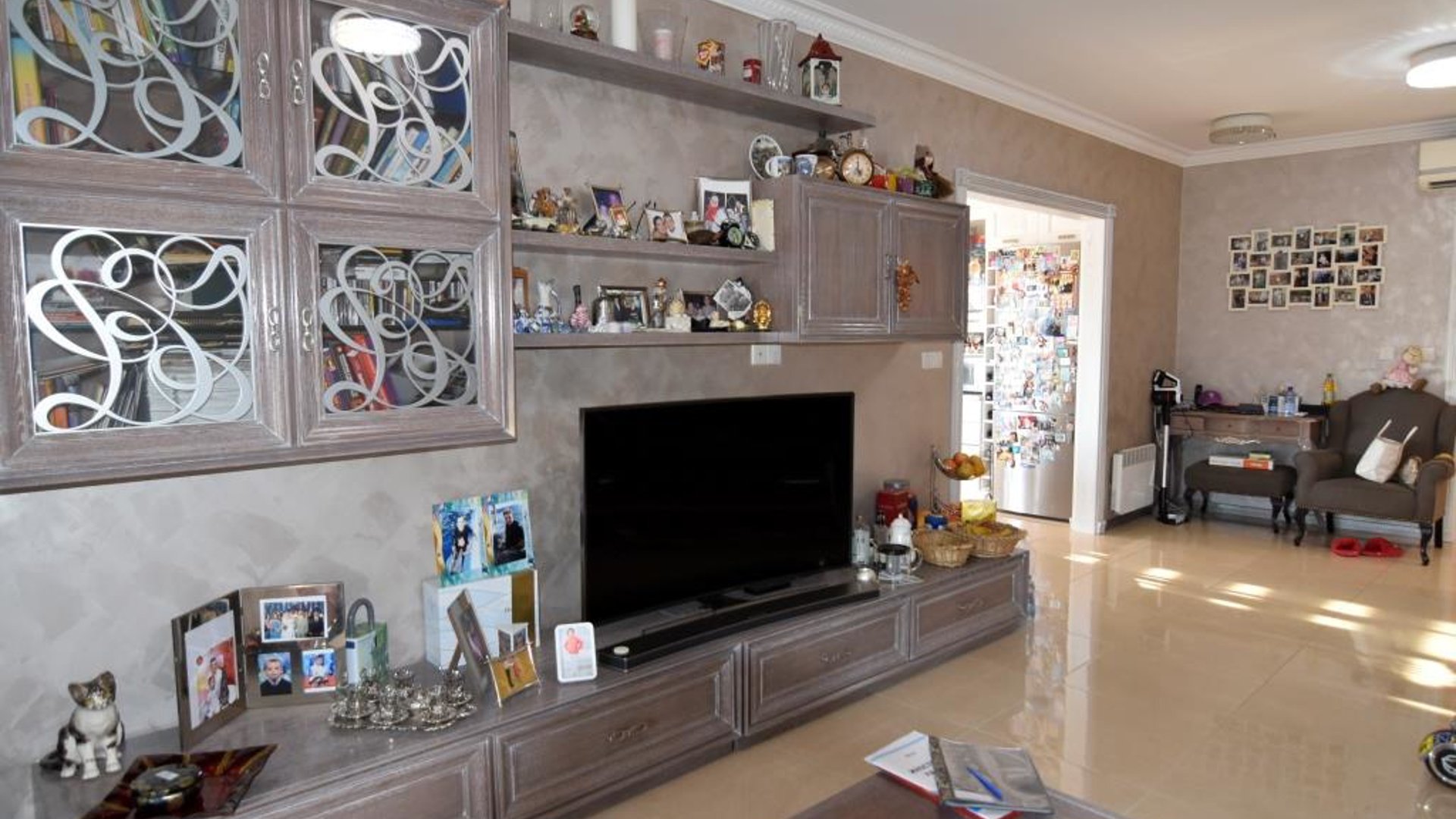 3 bedrooms Apartment in Limassol, Cyprus No. 28240