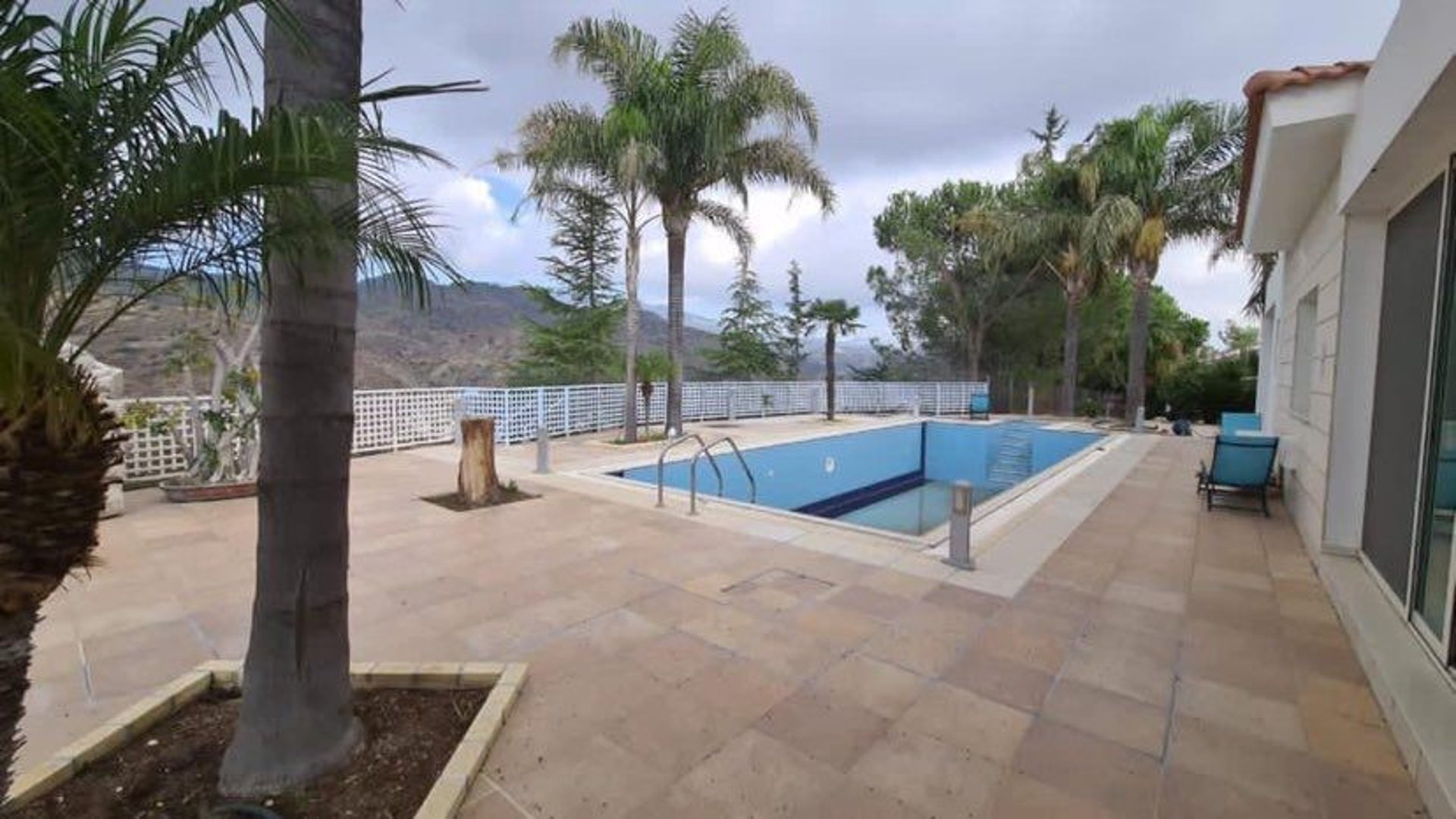 5 bedrooms Villa in Kalo Chorio, Limassol, Cyprus No. 28239
