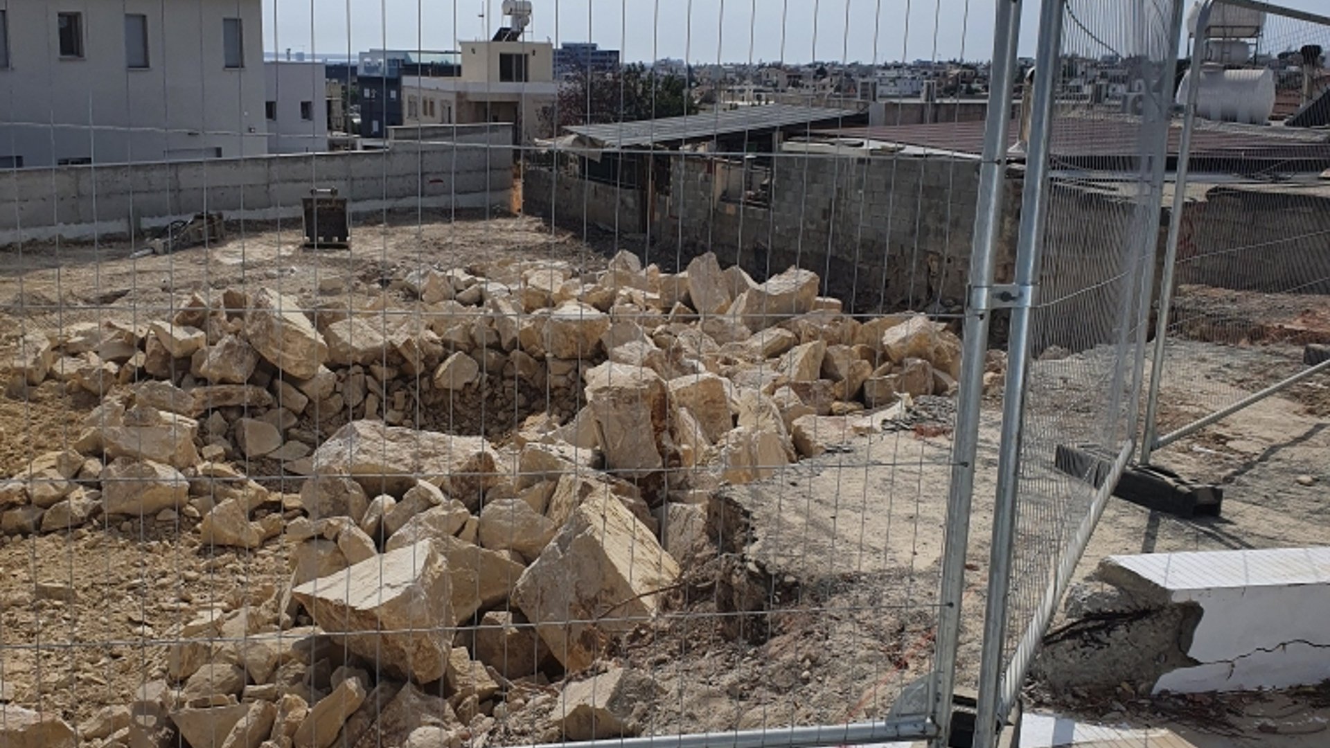 2 chambres Appartement à Agios Athanasios, Limassol, Chypre No. 28243