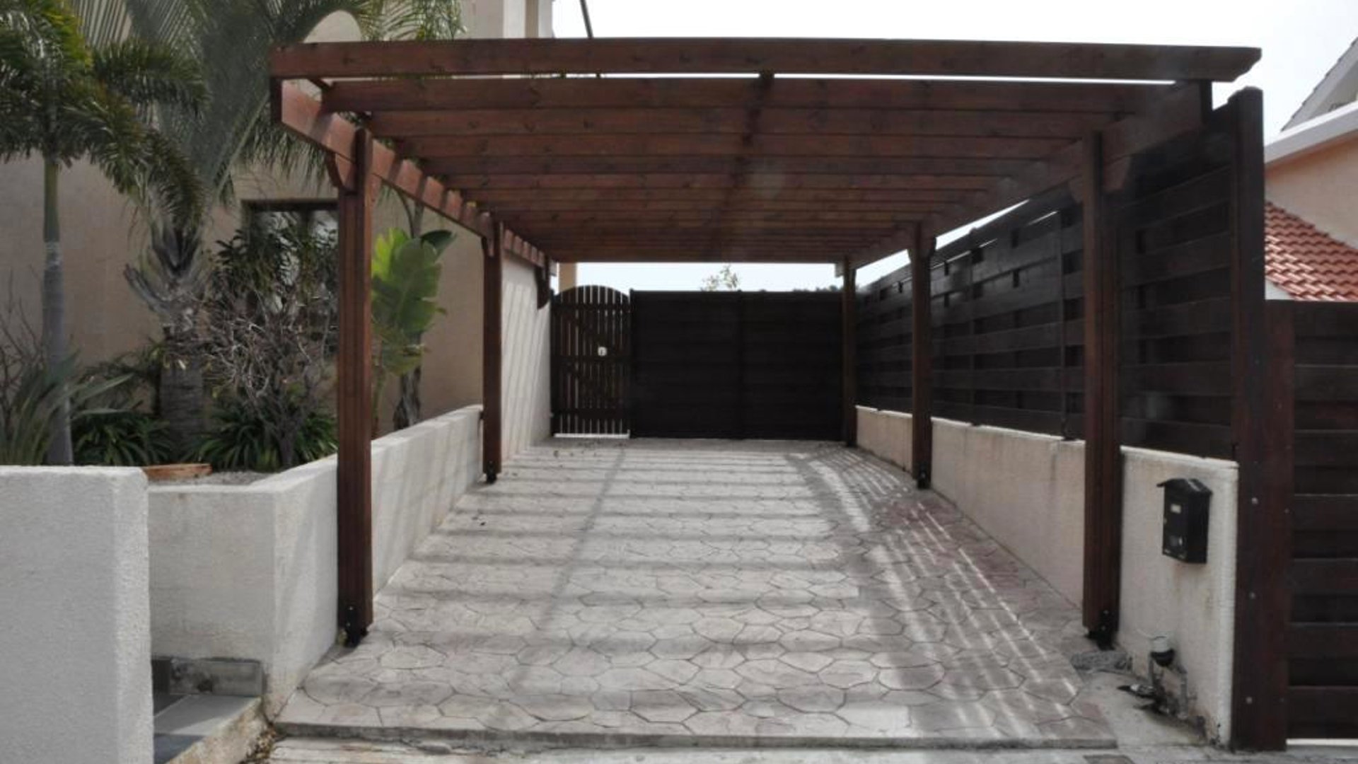 3 bedrooms Villa in Agios Tychonas, Limassol, Cyprus No. 28244