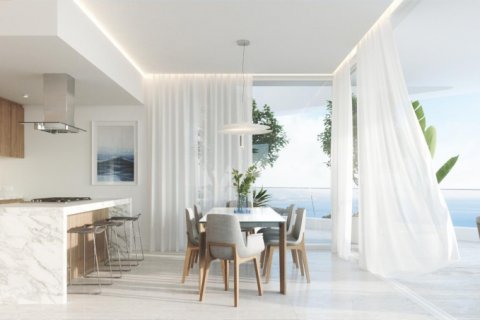 4 bedrooms Apartment in Limassol,  No. 38491 2