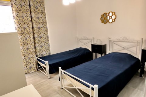 Квартира с 2 спальнями в Никосия, № 38494 3