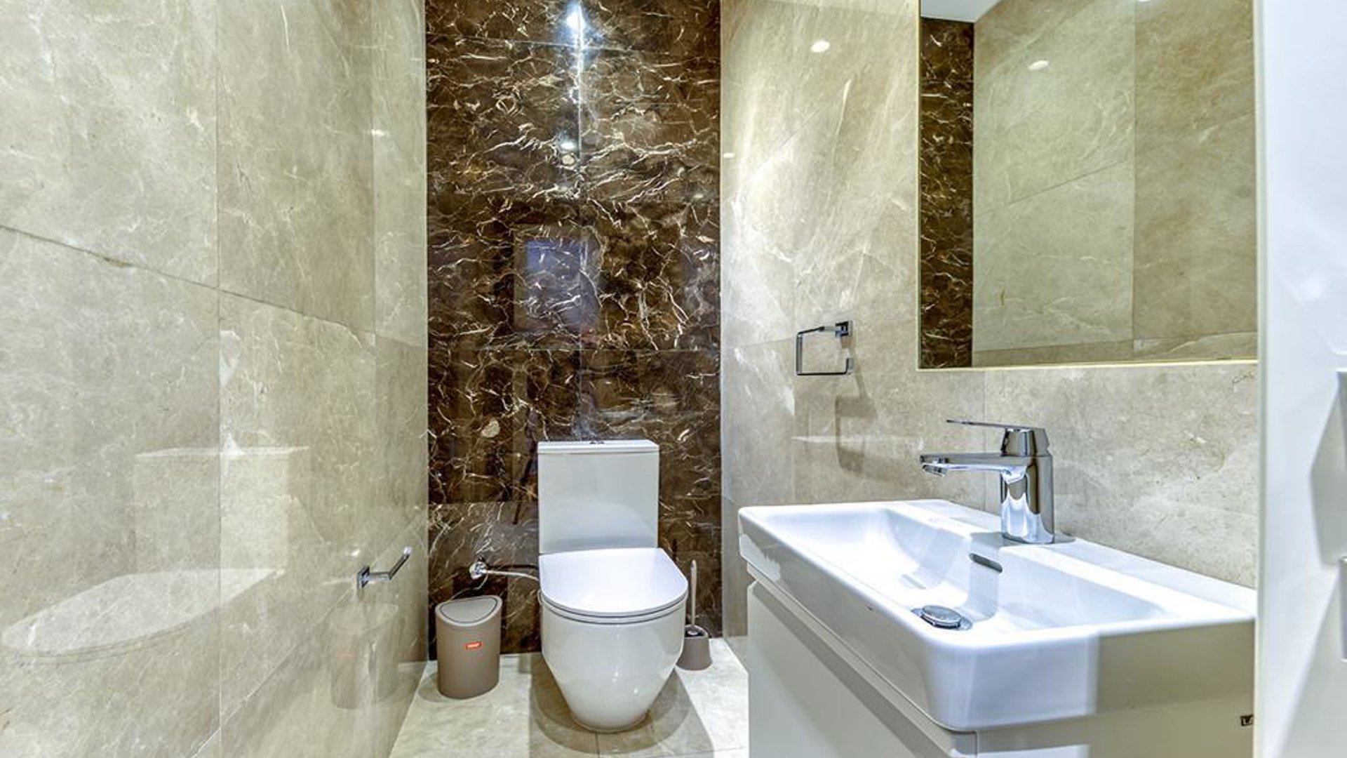 2 bedrooms Apartment in Limassol, Cyprus No. 28777