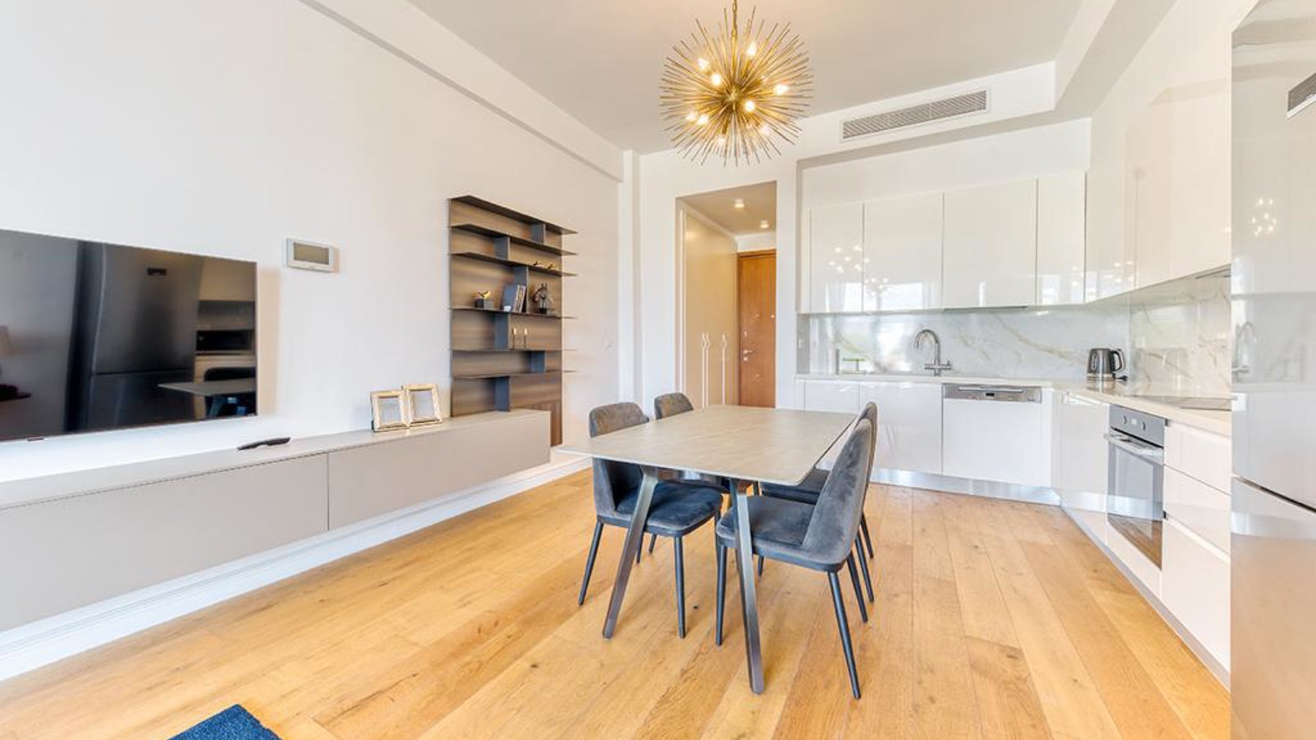 2 bedrooms Apartment in Limassol, Cyprus No. 28777
