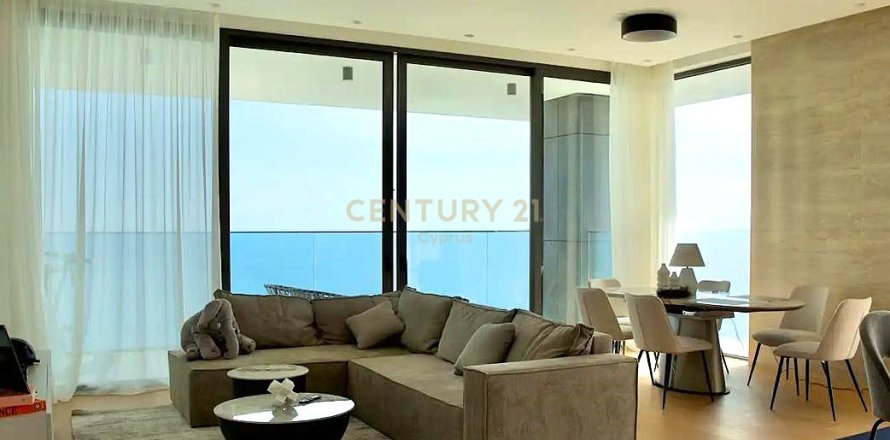 3 dormitorios Apartamento en Agios Tychonas, Limassol,  No. 55595