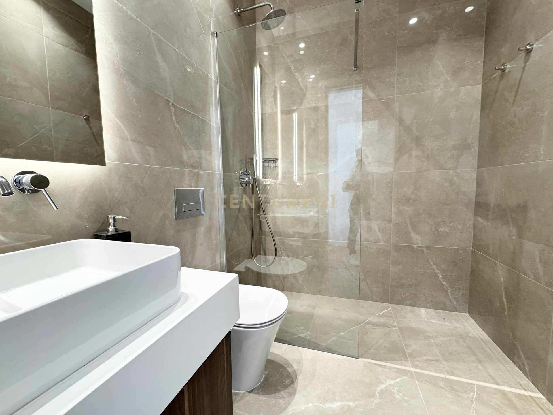 3 chambres Appartement à Agios Tychonas, Limassol, Chypre No. 55595