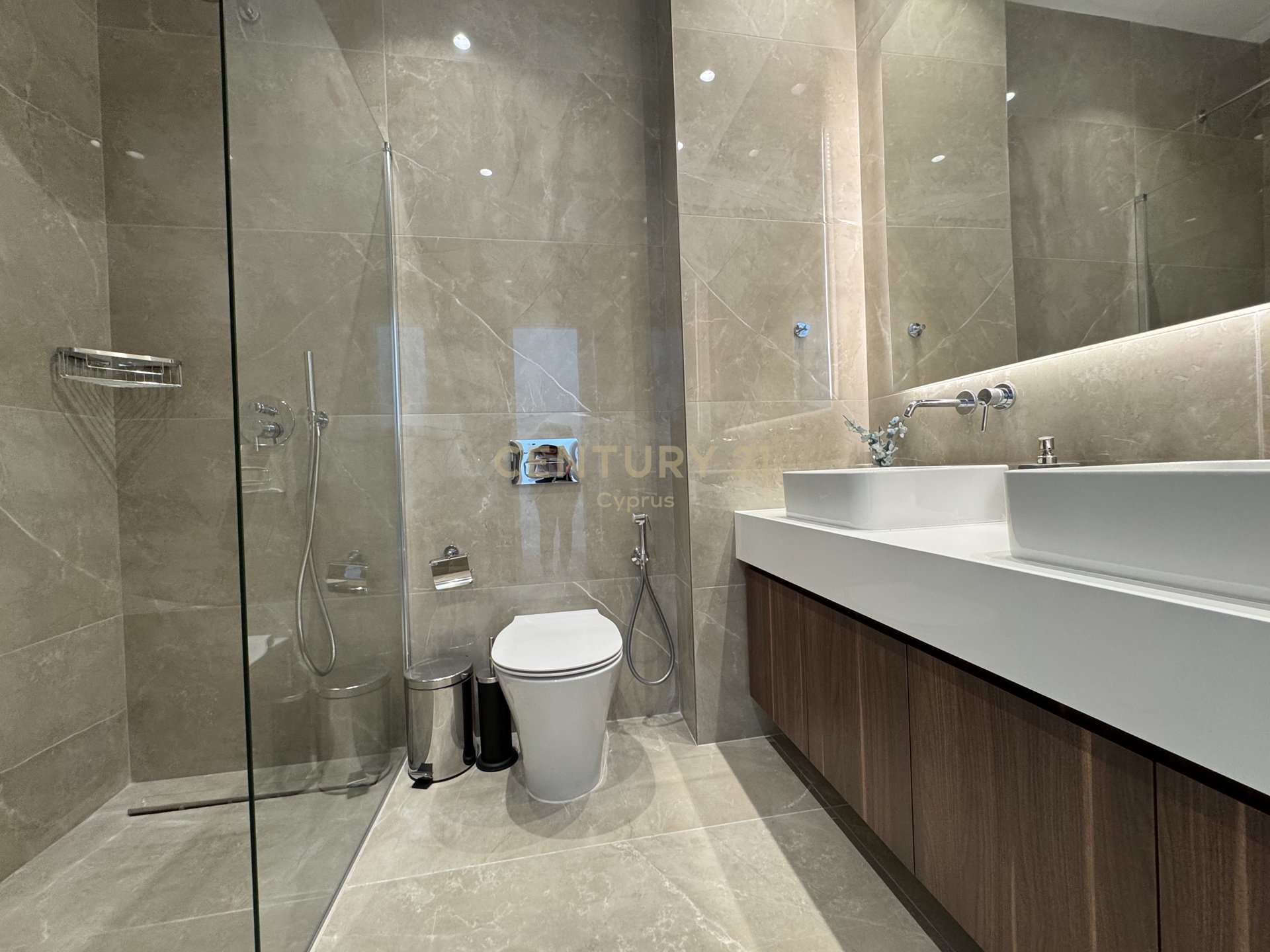 3 chambres Appartement à Agios Tychonas, Limassol, Chypre No. 55595