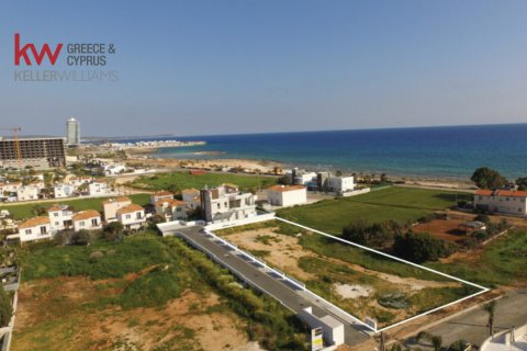 1884m2 Land in Larnaka,  No. 40541 4