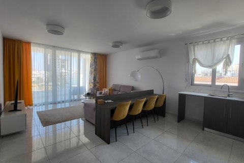 3 bedrooms Apartment in Larnaca, Larnaka,  No. 49454 2