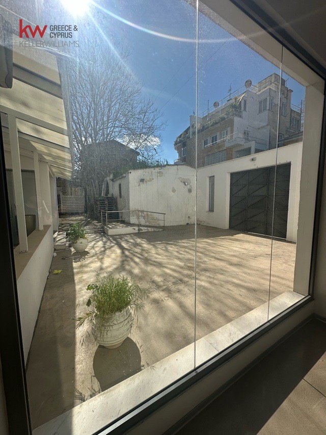 1681m2 Local comercial en Nicosia, Chipre No. 51569