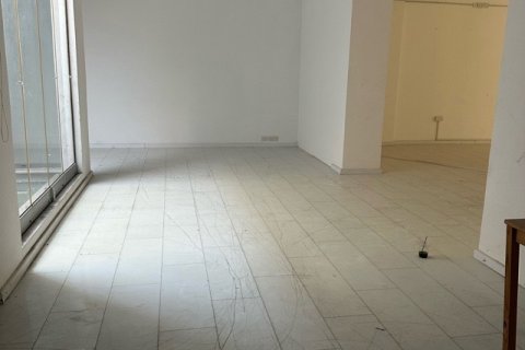 Коммерческая недвижимость 1681м2 в Никосия,  № 51569 6