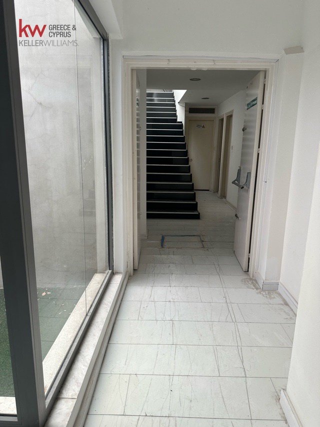 1681m2 Local comercial en Nicosia, Chipre No. 51569