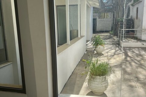 Коммерческая недвижимость 1681м2 в Никосия,  № 51569