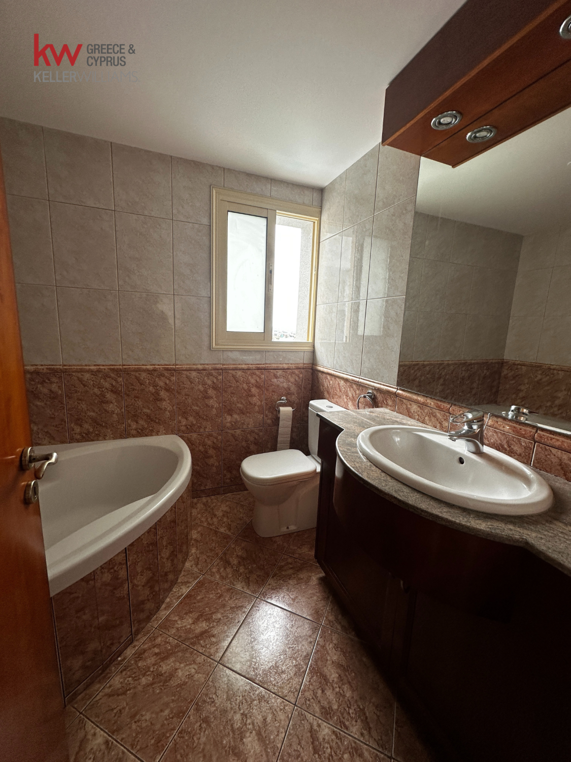 250m2 Adosado en Mesa Geitonia, Limassol, Chipre No. 40521