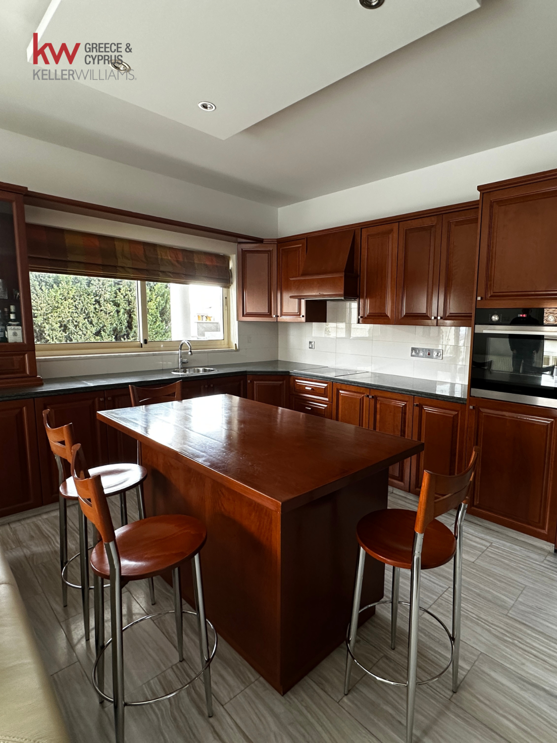 250m2 Adosado en Mesa Geitonia, Limassol, Chipre No. 40521