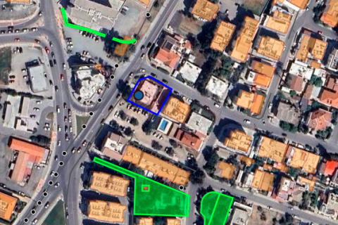 651m2 Terrain à Strovolos, Nicosia, No. 40520