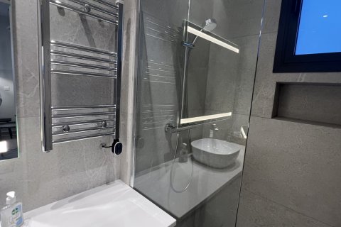 3 bedrooms Apartment in Larnaca, Larnaka,  No. 39967 19