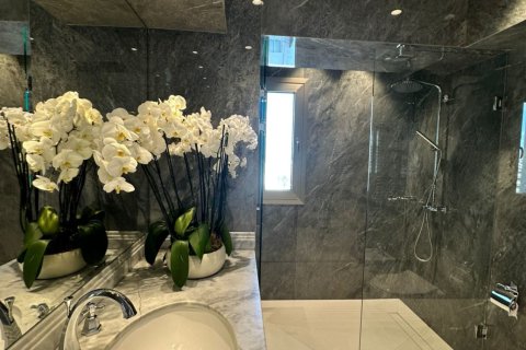 3 bedrooms Apartment in Larnaca, Larnaka, No. 39966 26