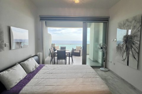 2 bedrooms Apartment in Larnaca, Larnaka,  No. 39963 15