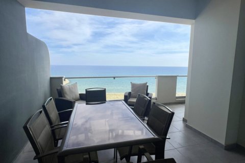 2 bedrooms Apartment in Larnaca, Larnaka,  No. 39963 18