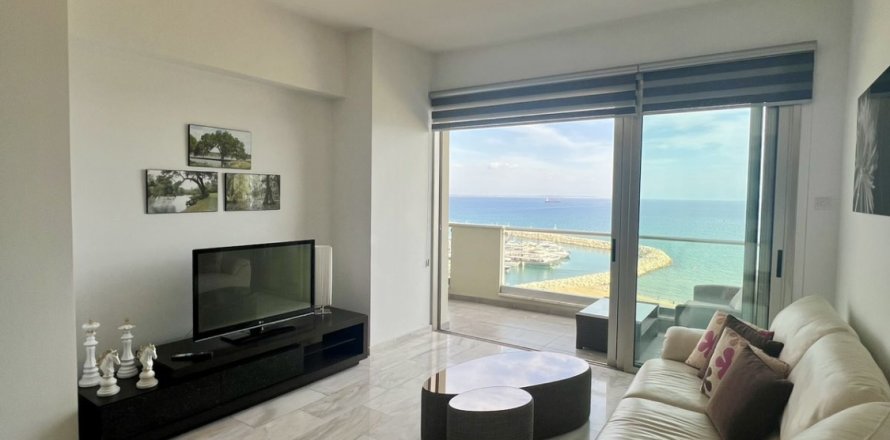 2 bedrooms Apartment in Larnaca, Larnaka,  No. 39963