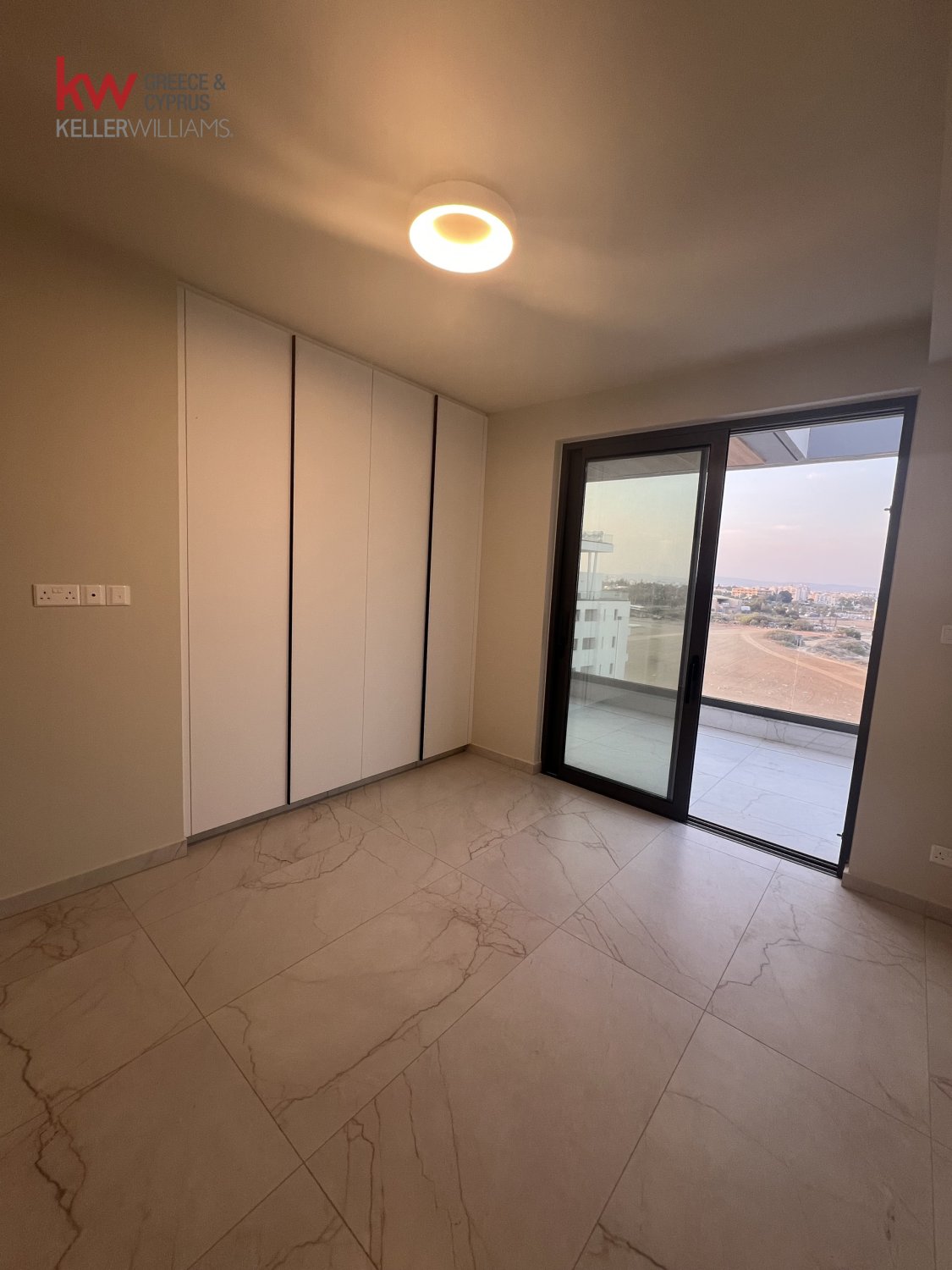 2 bedrooms Apartment in Larnaca, Larnaka, Cyprus No. 39968