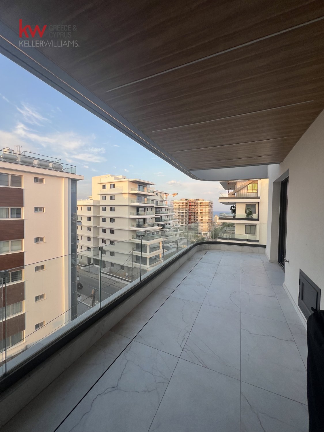 2 bedrooms Apartment in Larnaca, Larnaka, Cyprus No. 39968