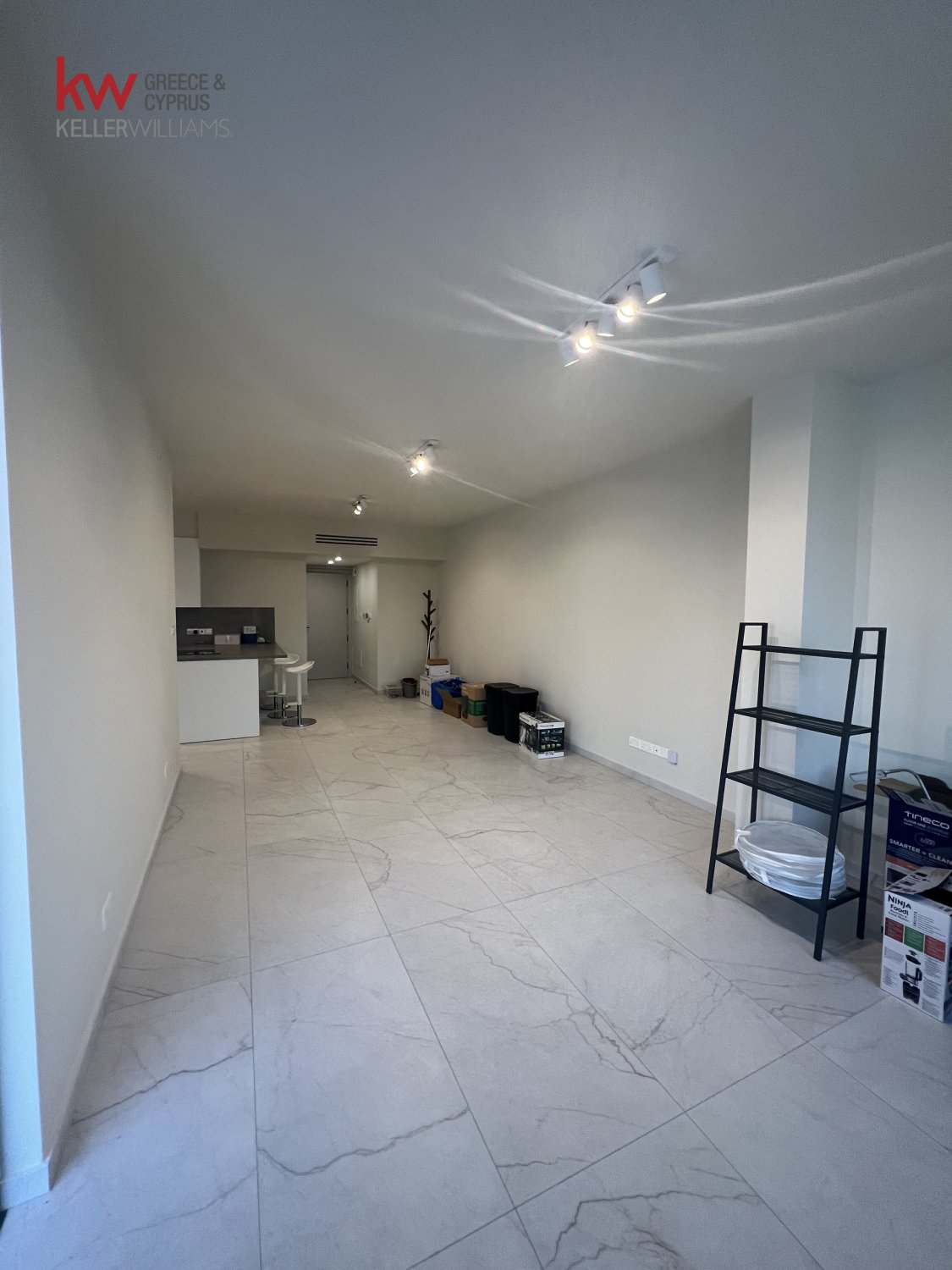 2 bedrooms Apartment in Larnaca, Larnaka, Cyprus No. 39968
