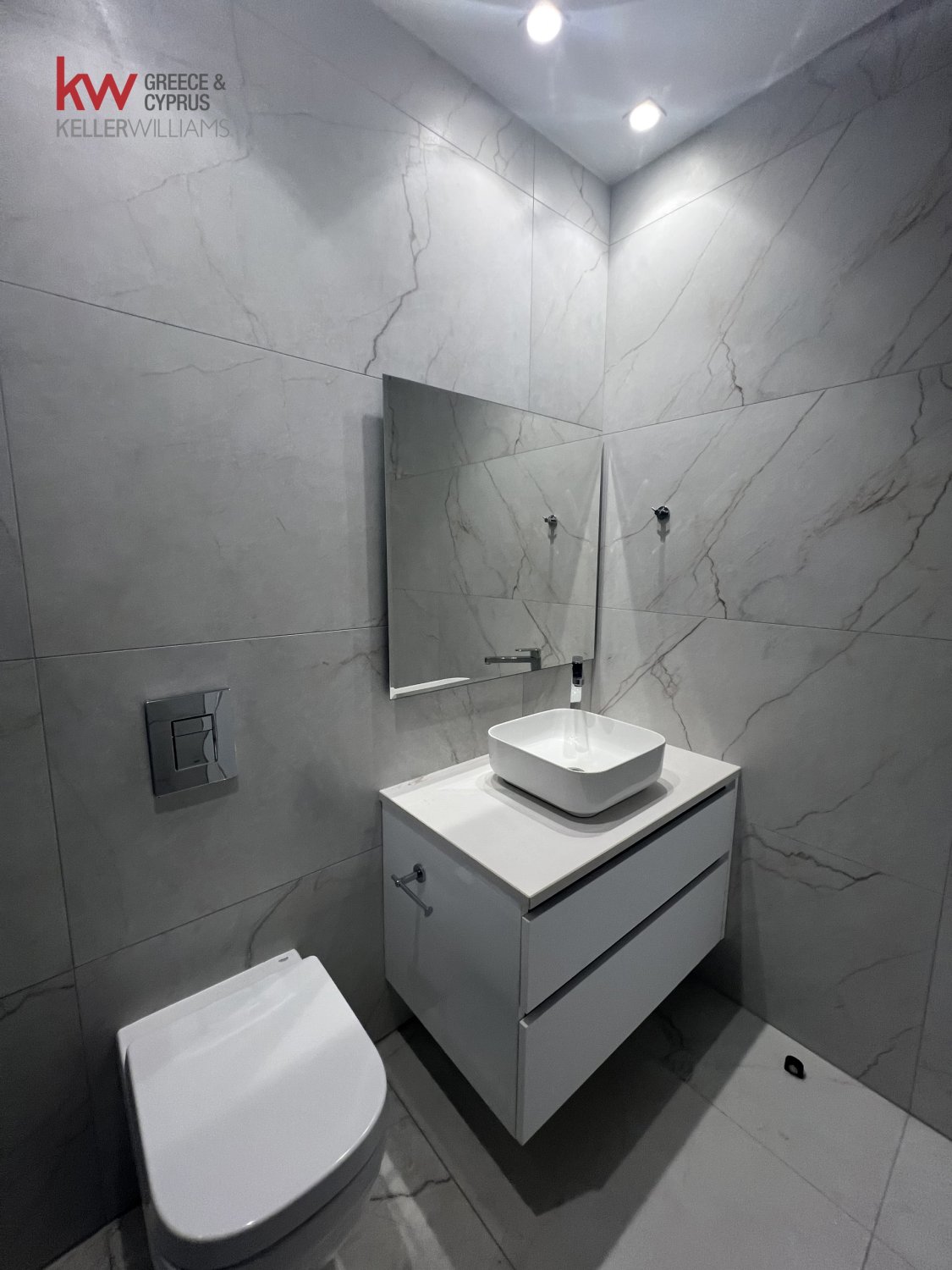 2 bedrooms Apartment in Larnaca, Larnaka, Cyprus No. 39968